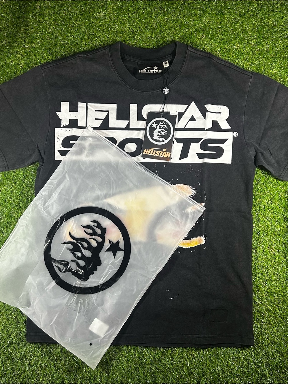 Men Black Graphic Short Sleeve Tee